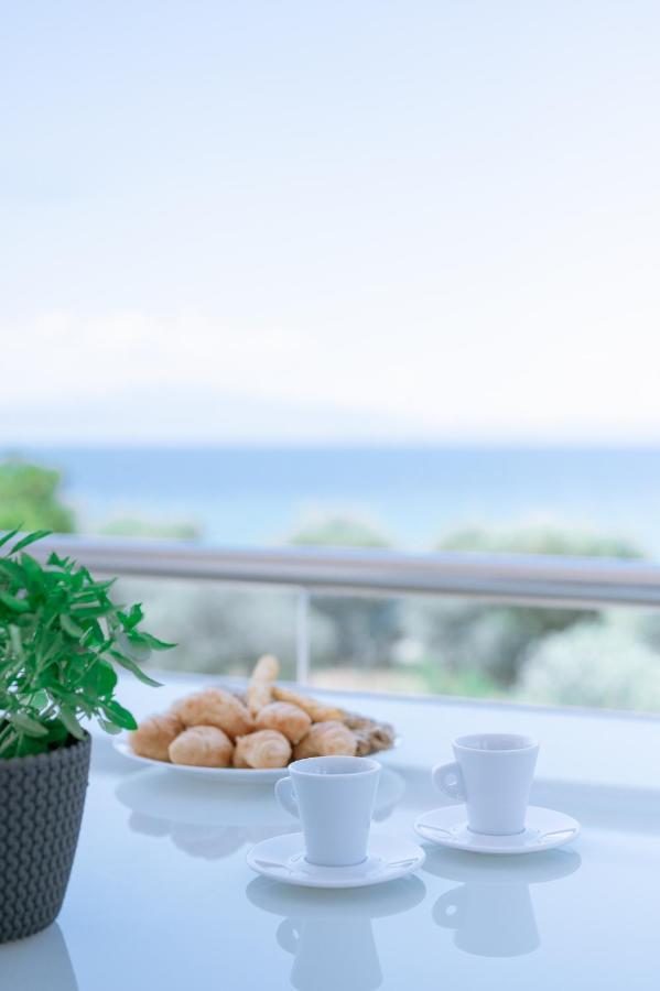 Summer Feelings سكالا سوتيروس المظهر الخارجي الصورة